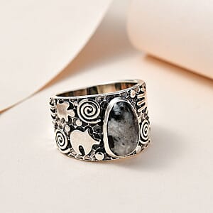 Artisan Crafted White Buffalo 5.35 ctw Cowboy Hat Ring in Sterling Silver (Size 8.0)