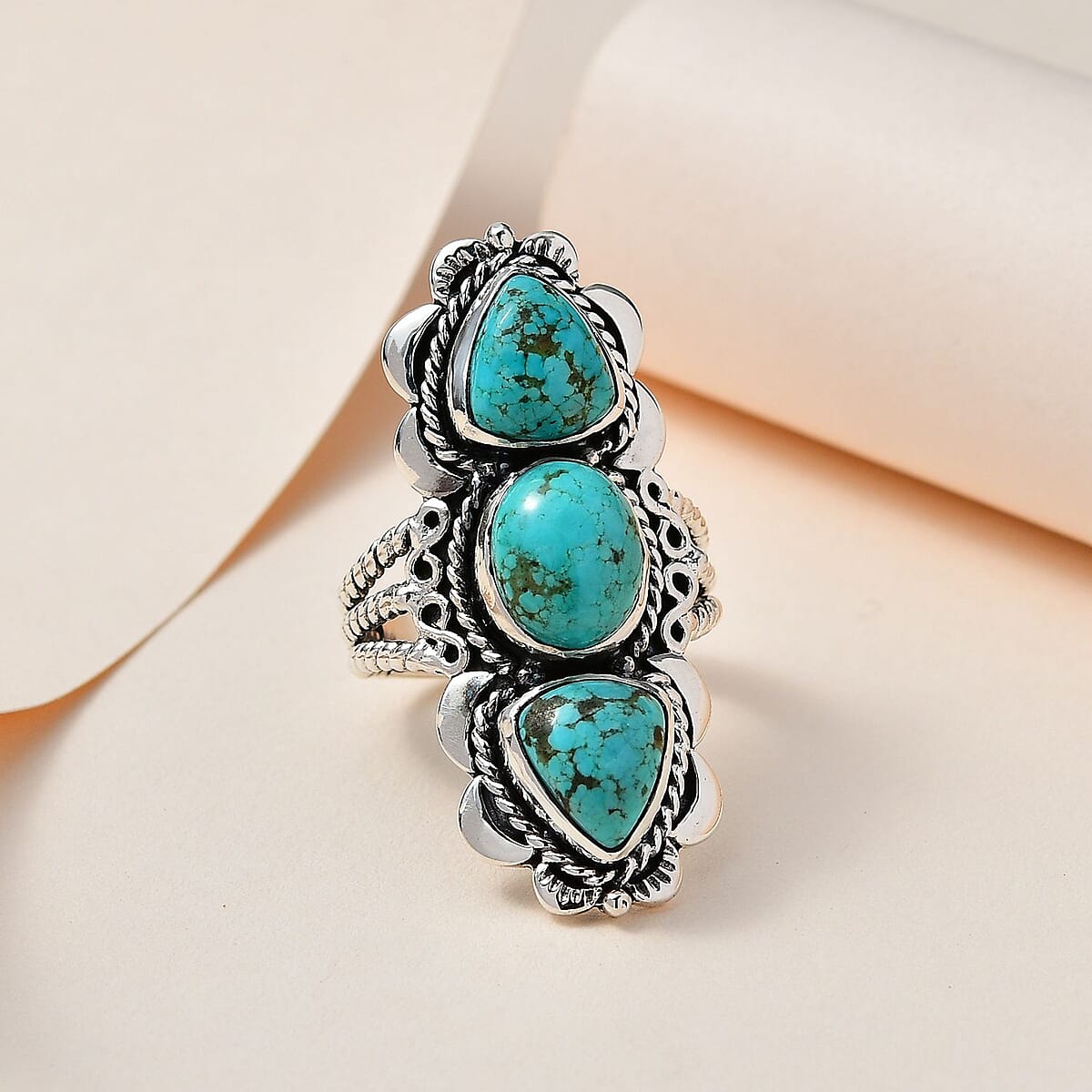 Artisan Crafted Sierra Nevada Turquoise 3 Stone Ring in Sterling Silver (Size 8.0) 7.10 ctw image number 1