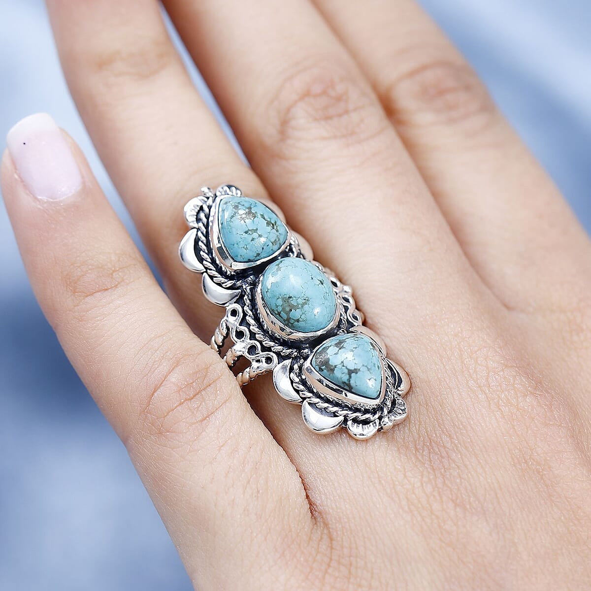 Artisan Crafted Sierra Nevada Turquoise 3 Stone Ring in Sterling Silver (Size 8.0) 7.10 ctw image number 2