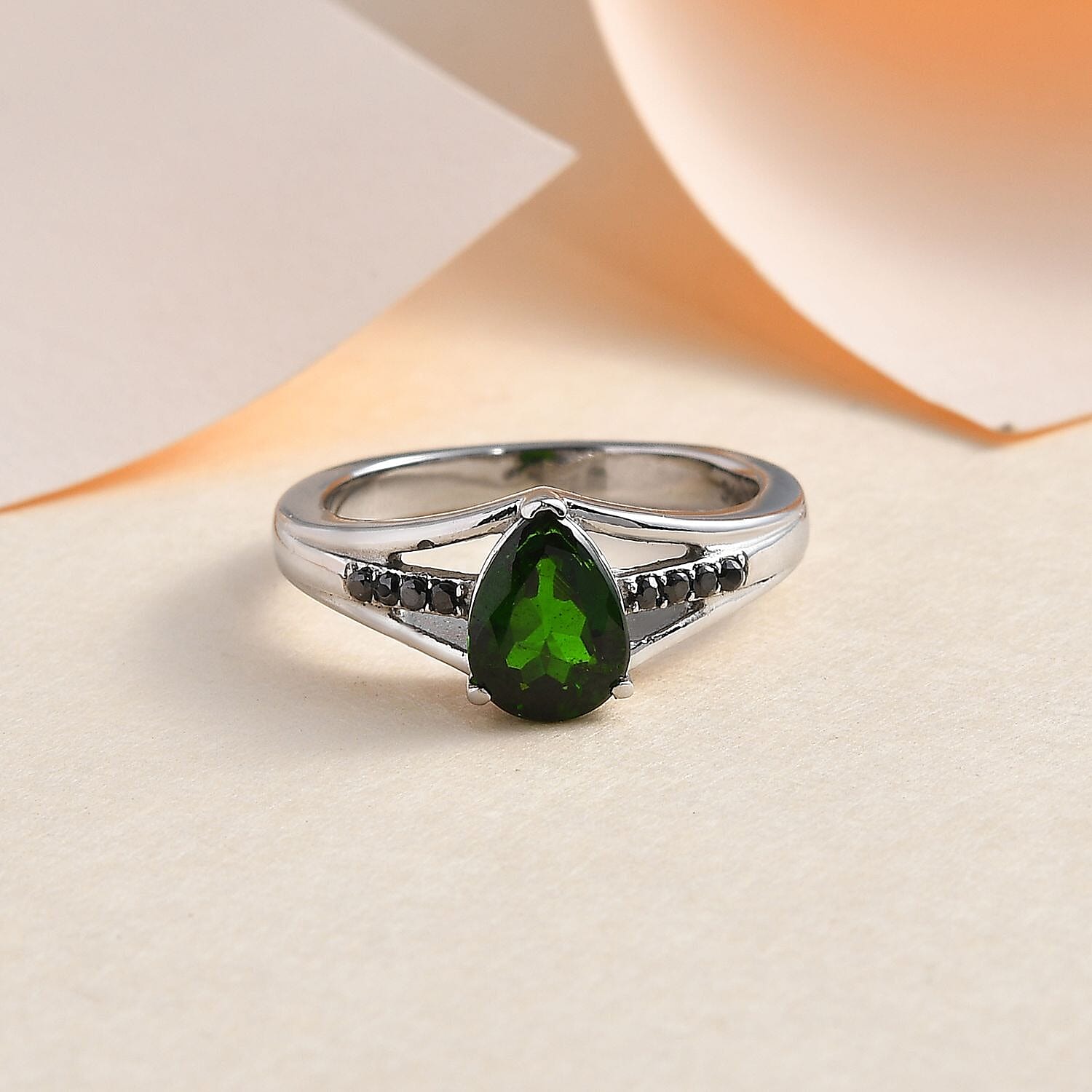 Chrome Diopside and Simulated Black Diamond 1.25 ctw Ring in Stainless Steel (Size 9.0)