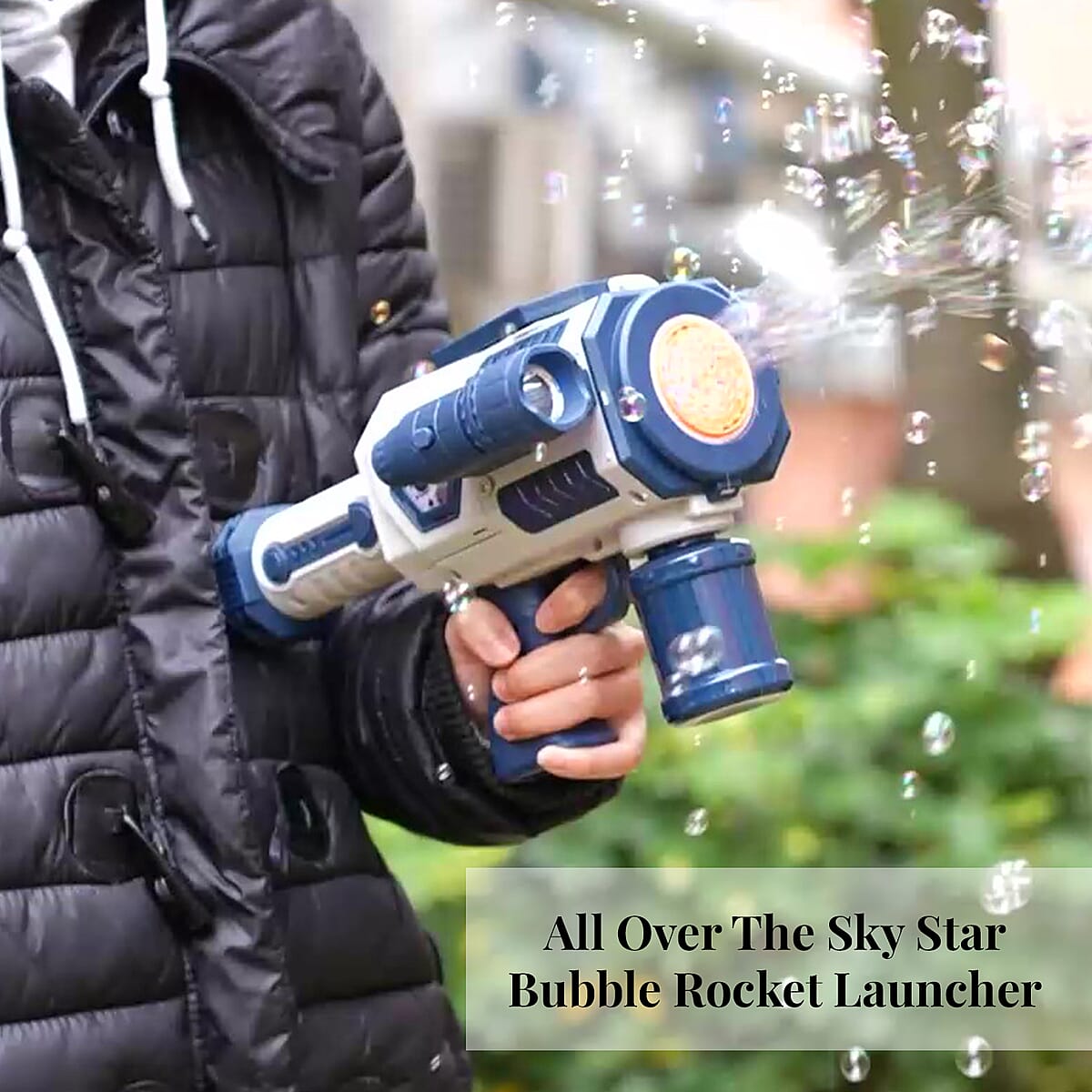 Blue and White 30 Holes Bubble Gun with Two Bottles of Bubble Liquid (4xAA Battery Not Included) image number 1
