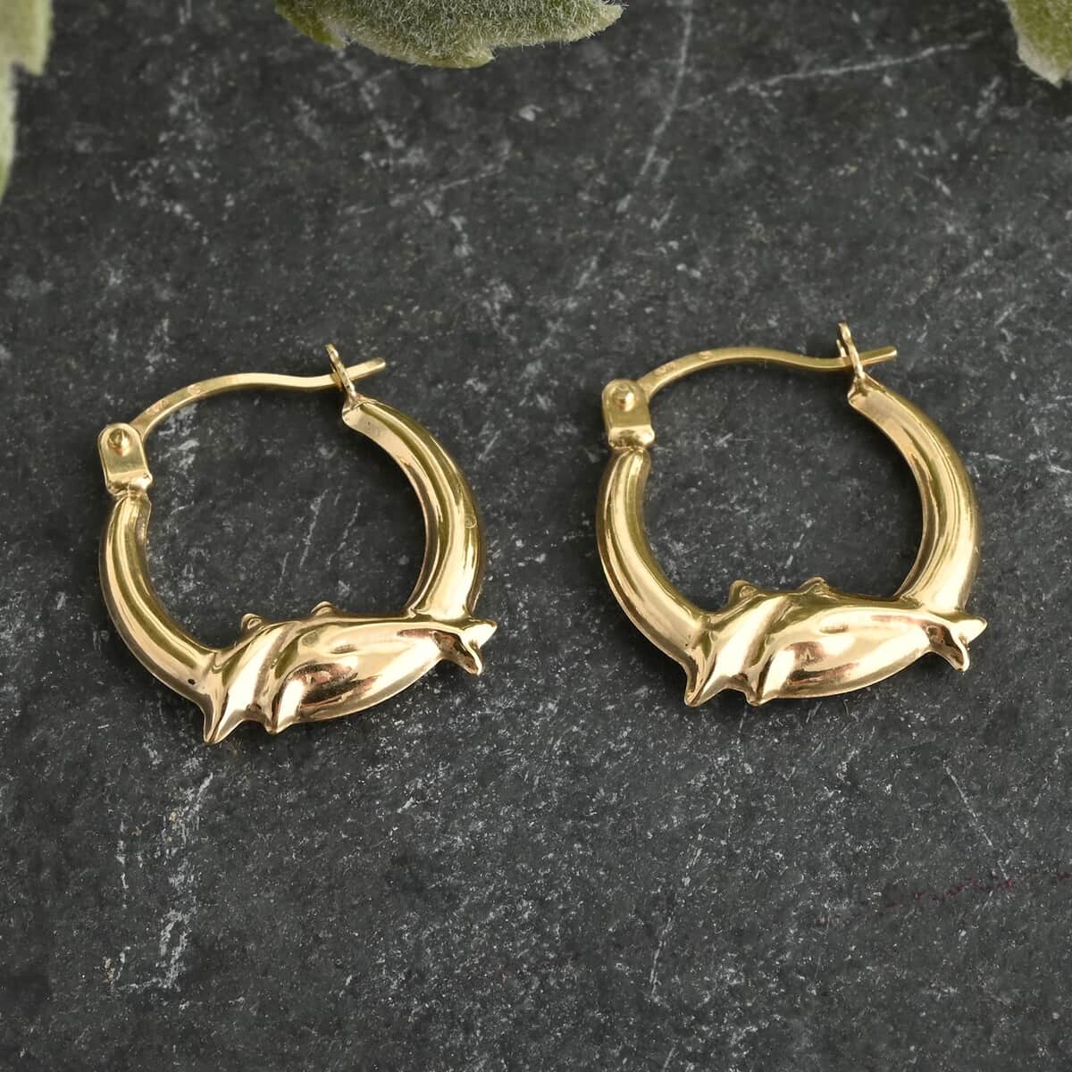 14K Yellow Gold Dolphin Hoop Earrings 0.48 Grams image number 1