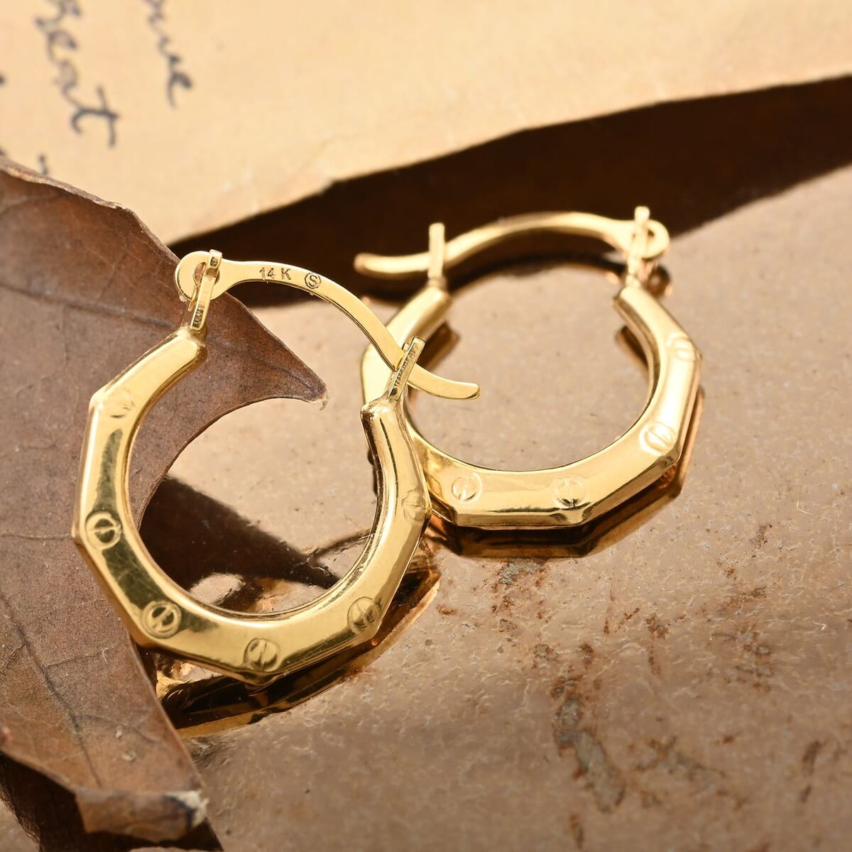 14K Yellow Gold Hoop Earrings 0.38 Grams image number 1