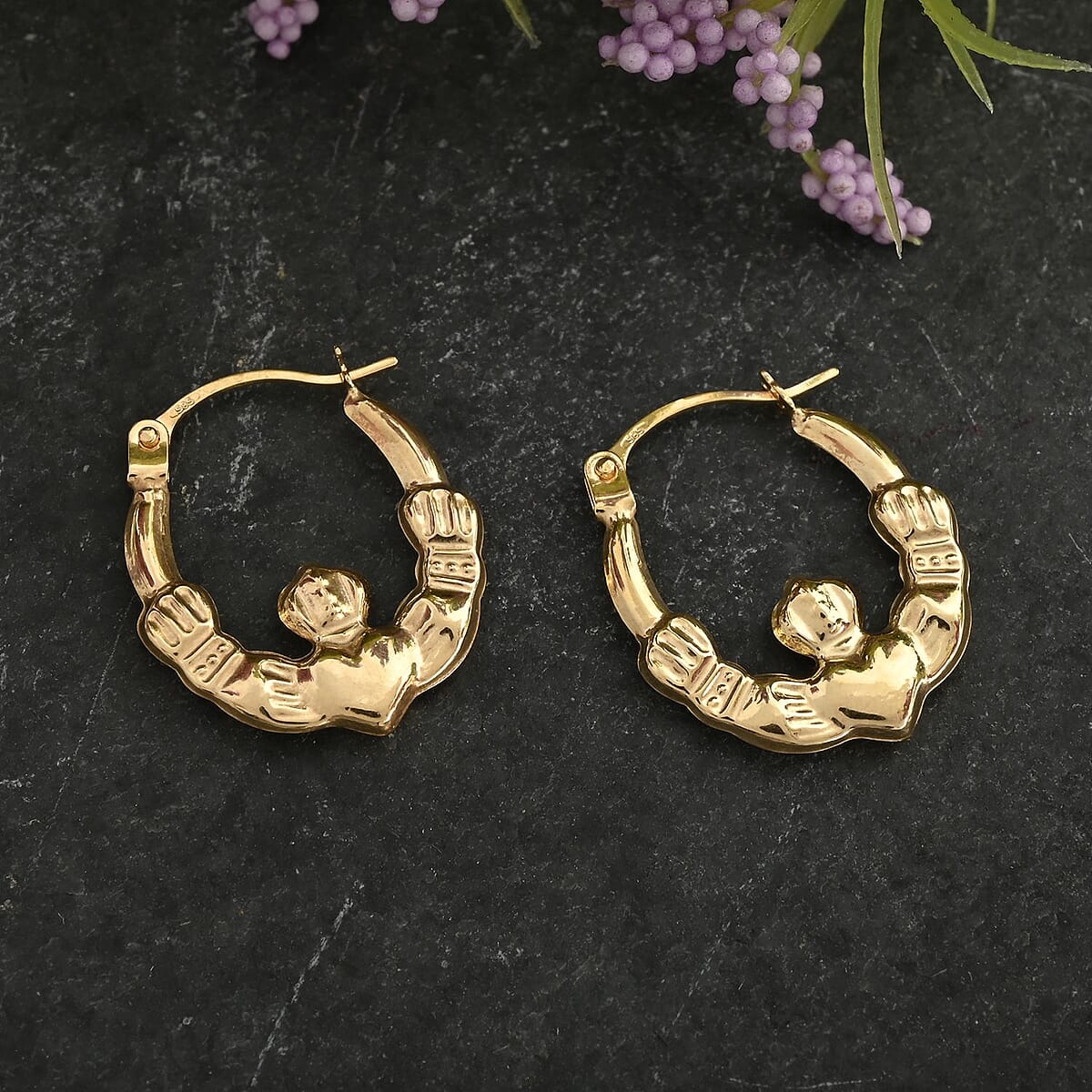 14K Yellow Gold Claddagh Hoop Earrings (0.50 g) image number 1