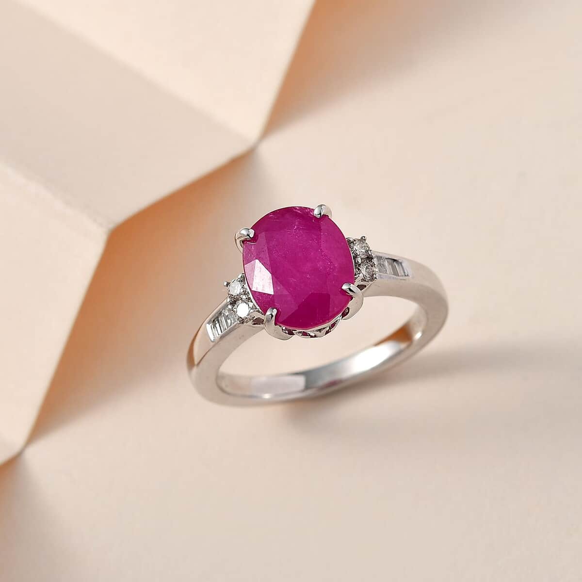 Luxoro 14K White Gold AAA Mozambique Ruby and G-H I2 Diamond Ring (Size 6.0) 3.25 ctw image number 1