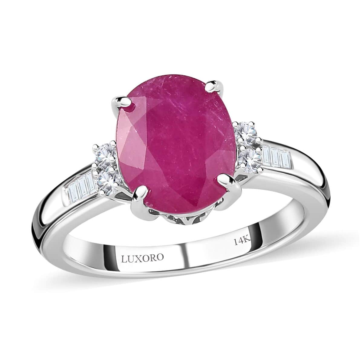 Luxoro 14K White Gold AAA Montepuez Ruby and G-H I2 Diamond Ring (Size 7.0) 3.25 ctw image number 0