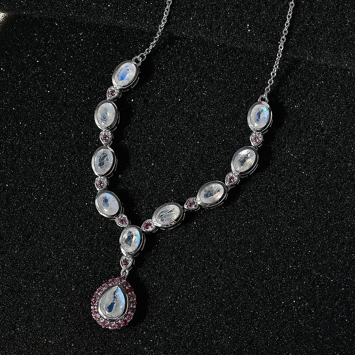 Premium Moon Glow Moonstone and Lotus Garnet Necklace 18-20 Inches in Platinum Over Sterling Silver 8.85 ctw image number 2