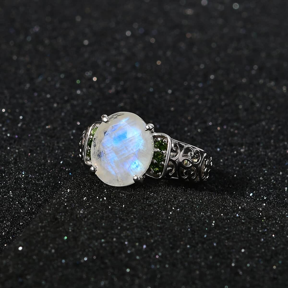Premium Rainbow Moonstone and Chrome Diopside Ring in Platinum Over Sterling Silver (Size 10.0) 4.60 ctw image number 2