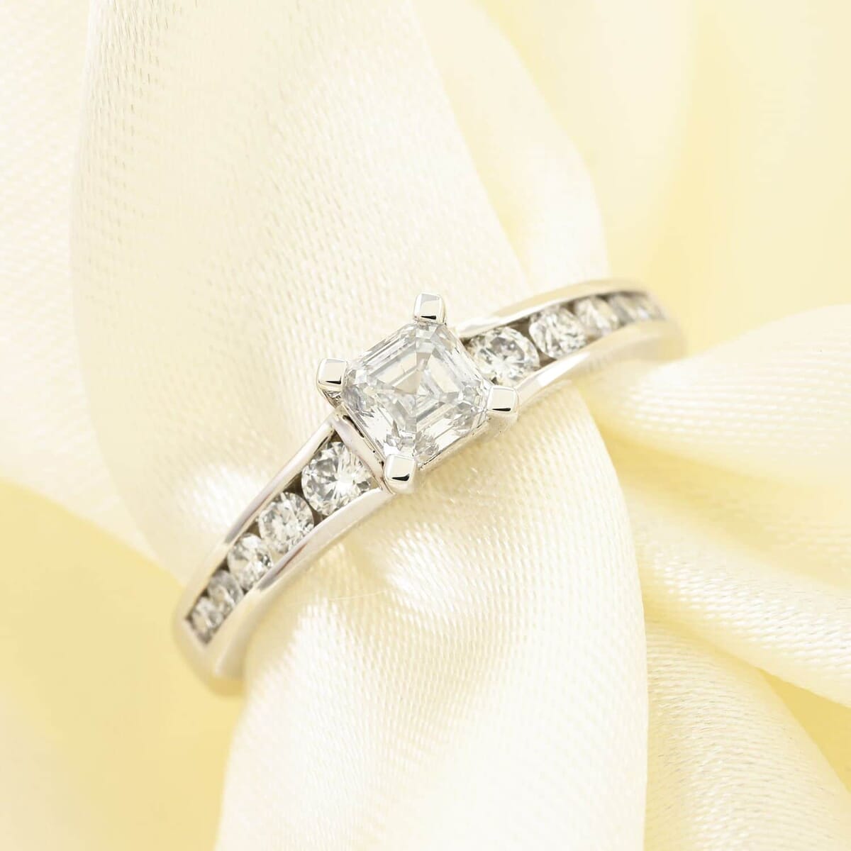 Ankur Treasure Chest Modani 950 Platinum E-F VS Diamond Ring (Size 12.0) 4.55 Grams 0.75 ctw image number 1