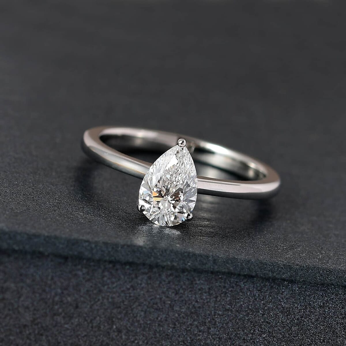 950 Platinum Luxuriant Lab Grown Diamond E-F VS Solitaire Ring (Size 7.5) 4.60 Grams 1.00 ctw image number 1