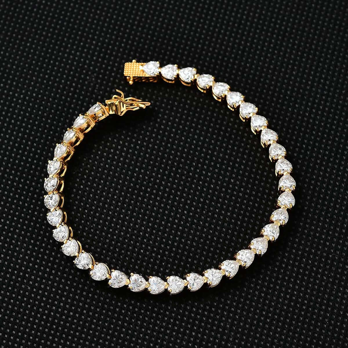 Moissanite 18.00 ctw Heart Tennis Bracelet in Vermeil Yellow Gold Over Sterling Silver (8.00 In) image number 1