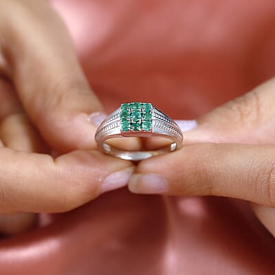 Boyaca Colombian Emerald Men's Ring in Platinum Over Sterling Silver (Size 10.0) 0.65 ctw