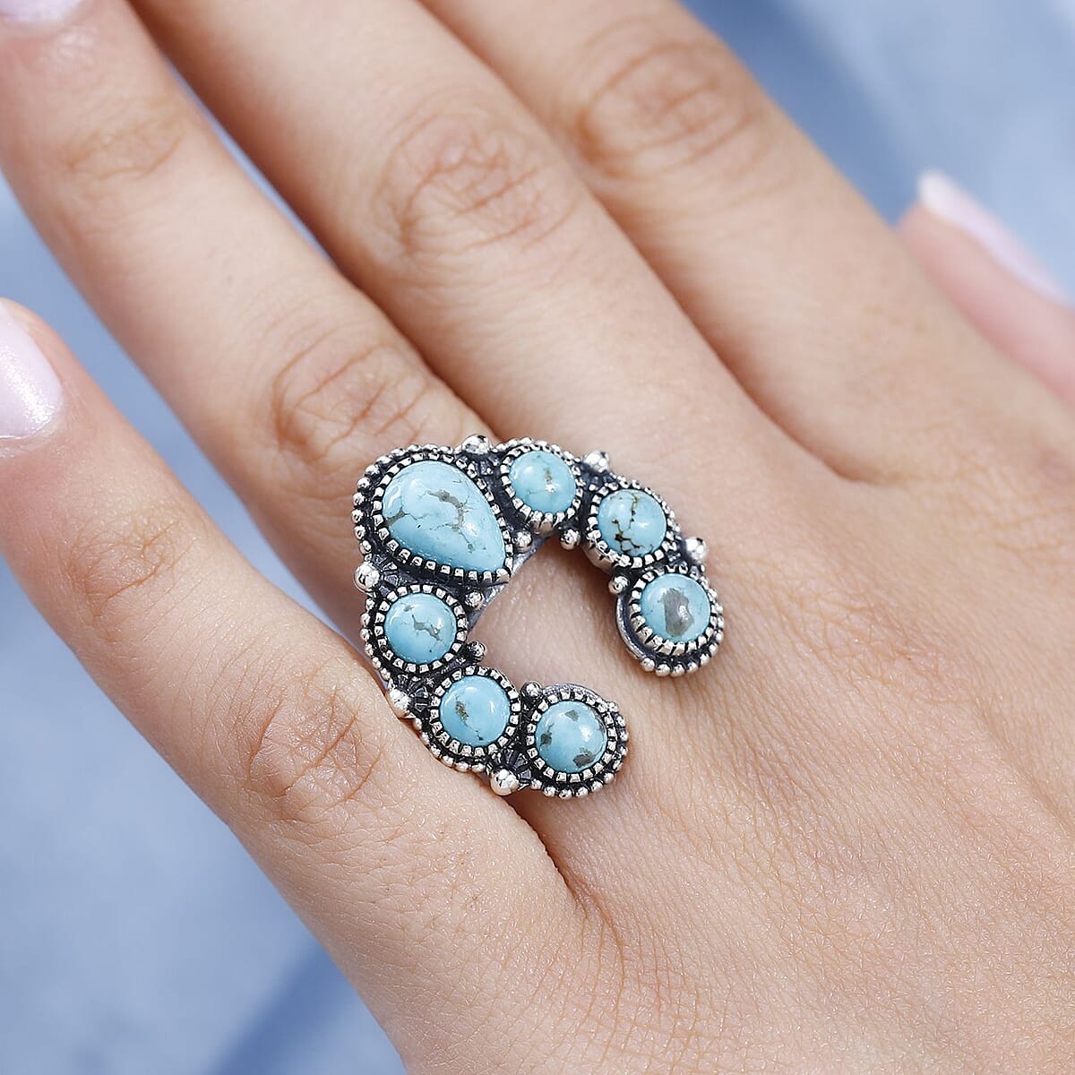 Artisan Crafted Sierra Nevada Turquoise Squash Blossom Ring in Sterling Silver (Size 8.0) 5.65 ctw image number 2