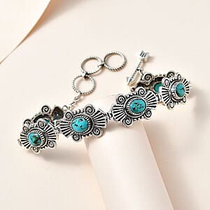 Artisan Crafted Sierra Nevada Turquoise 7.90 ctw Toggle Clasp Bracelet in Sterling Silver (6.50-8.0In)
