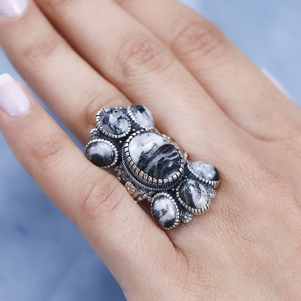 Artisan Crafted White Buffalo 7 Stone Cluster Ring in Sterling Silver 13.65 ctw image number 2