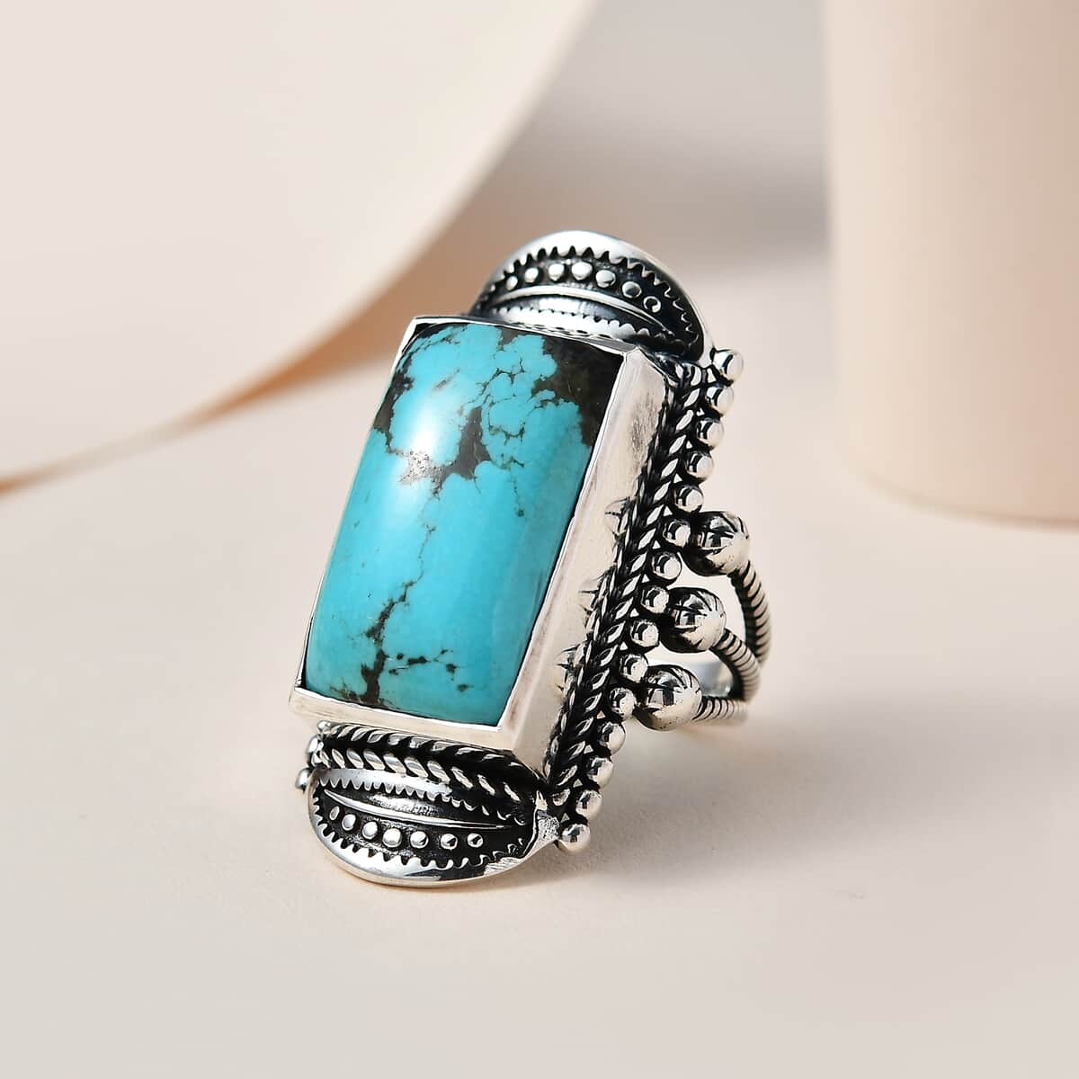 Artisan Crafted Sierra Nevada Turquoise Solitaire Ring in Sterling Silver (Size 7.0) 13.85 ctw image number 2