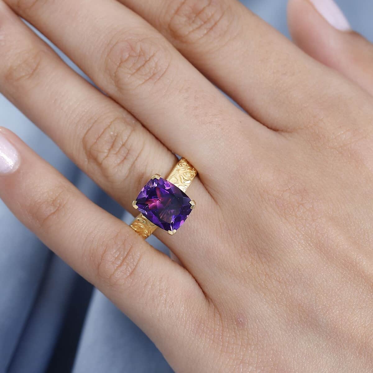 Moroccan Amethyst Solitaire Ring in Vermeil Yellow Gold Over Sterling Silver (Size 10.0) 4.10 ctw image number 2