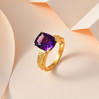 Moroccan Amethyst 4.10 ctw Solitaire Ring in Vermeil Yellow Gold Over Sterling Silver (Size 7.0)