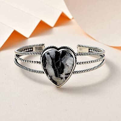 Artisan Crafted White Buffalo 21.40 ctw Heart Shape Cuff Bracelet in Sterling Silver