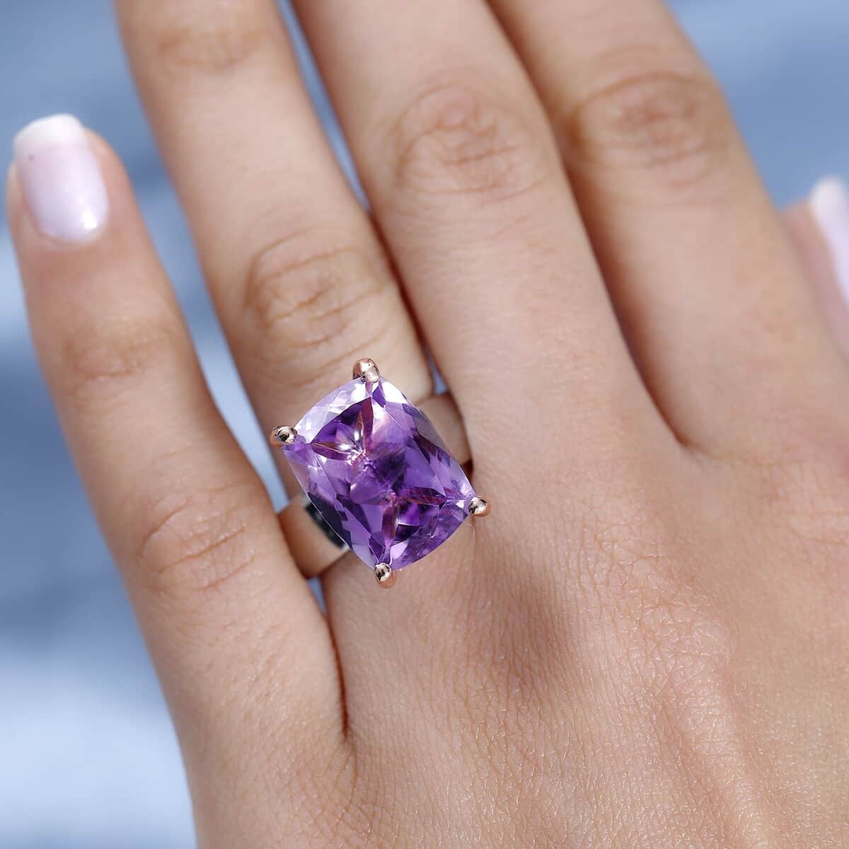 Rose De France Amethyst Solitaire Ring in Vermeil Rose Gold and Platinum Over Sterling Silver (Size 10.0) 10.00 ctw image number 2