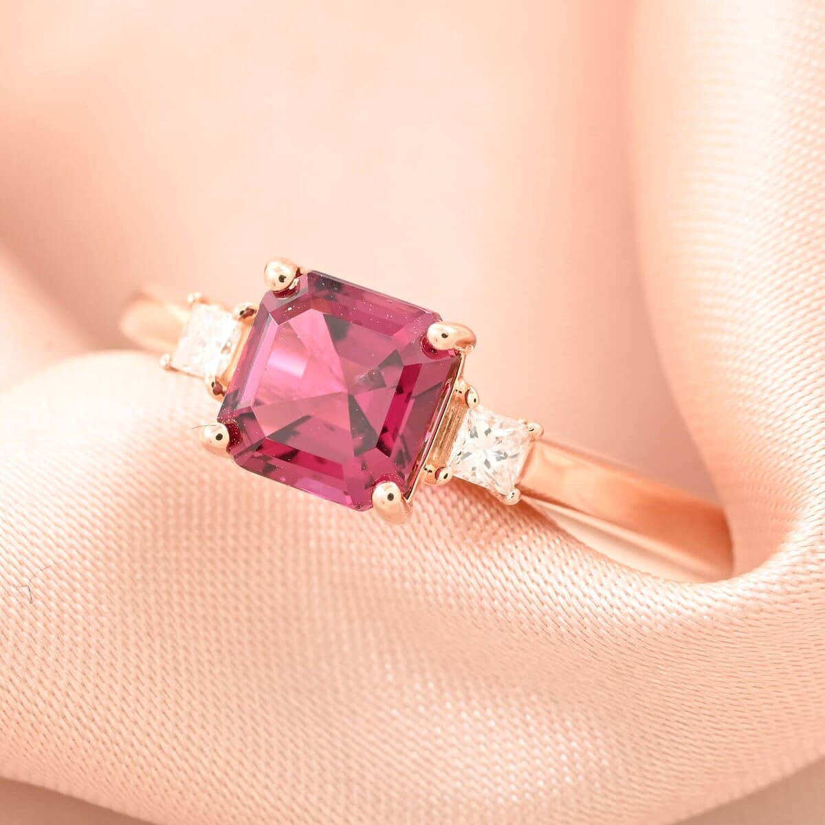 Certified & Appraised Iliana AAA Asscher Cut Ouro Fino Rubellite and G-H I2 Diamond 1.40 ctw Ring in 18K Rose Gold (Size 6.5) image number 1