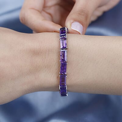 African Amethyst Tennis Bracelet in Platinum Over Sterling Silver (6.50 In) 26.25 ctw