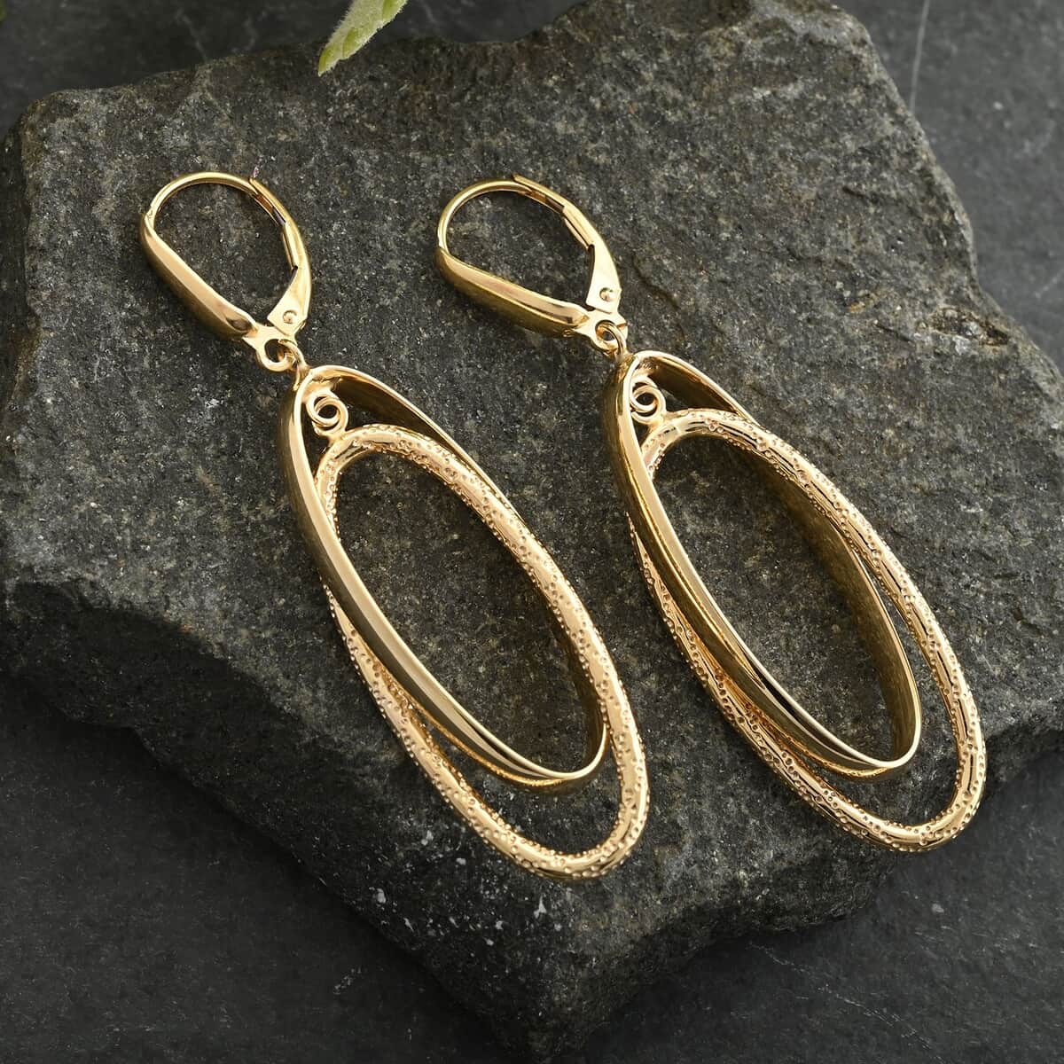 Italian 10K Yellow Gold Oval Drop Lever Back Earrings 3.40 Grams image number 1