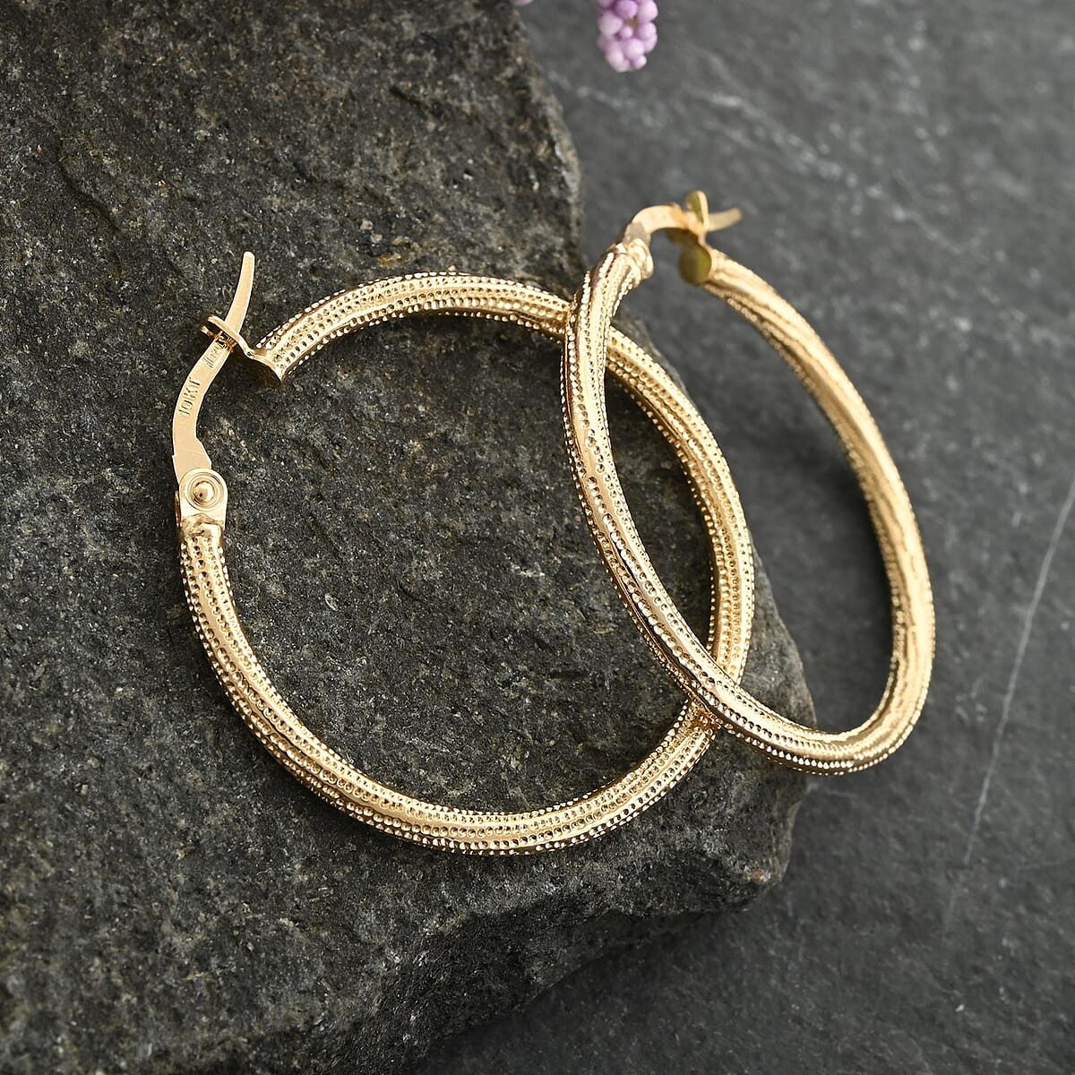 Italian 10K Yellow Gold Swirl Textured Hoop Earrings 1.30 Grams image number 1