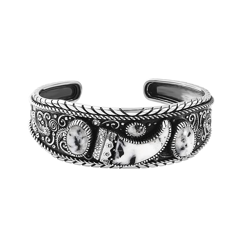 Artisan Crafted White Buffalo Bear Claw Men's Cuff Bracelet in Sterling Silver (7.25 In) 25.20 ctw