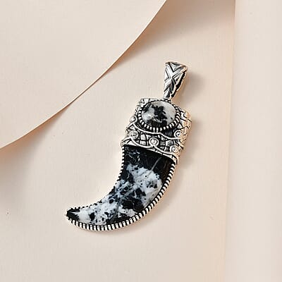 Artisan Crafted White Buffalo Bear Claw Men's Pendant without Chain in Sterling Silver 21.25 ctw