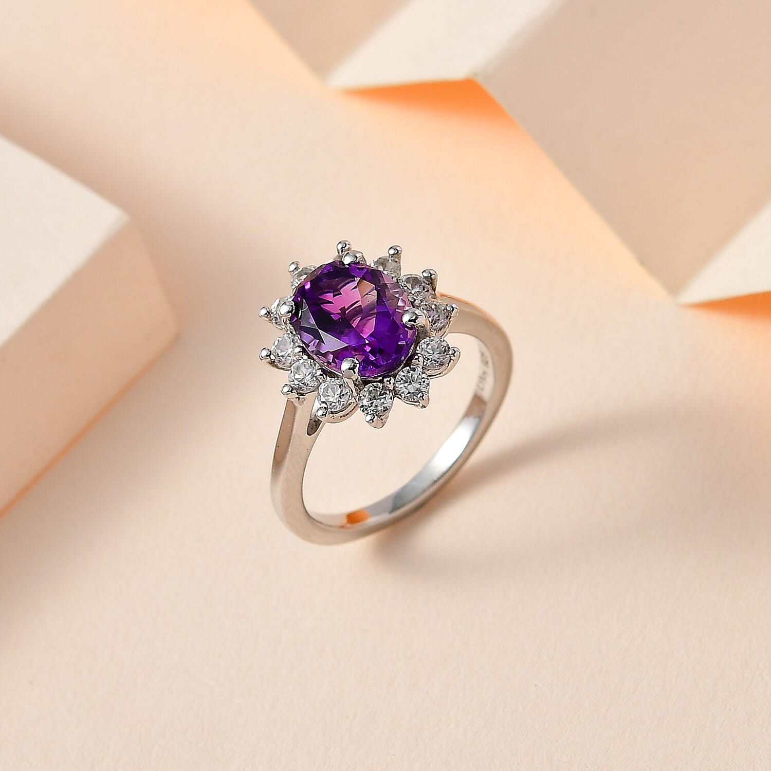 Oval / 10 - Product card gallery slide 2 (10145217708315)