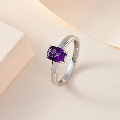 African Amethyst 1.30 ctw Solitaire Ring in Platinum Over Sterling Silver (Size 10.0)