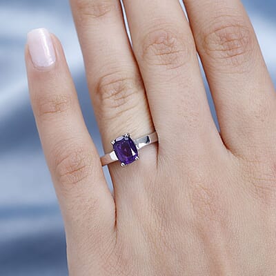 African Amethyst 1.30 ctw Solitaire Ring in Platinum Over Sterling Silver (Size 10.0)