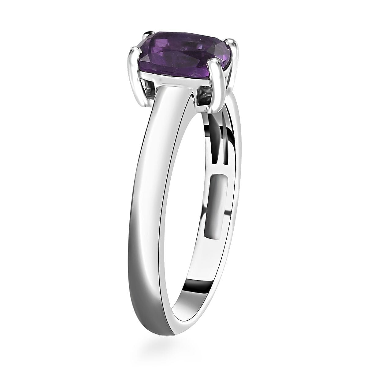 African Amethyst 1.30 ctw Solitaire Ring in Platinum Over Sterling Silver (Size 10.0) image number 3