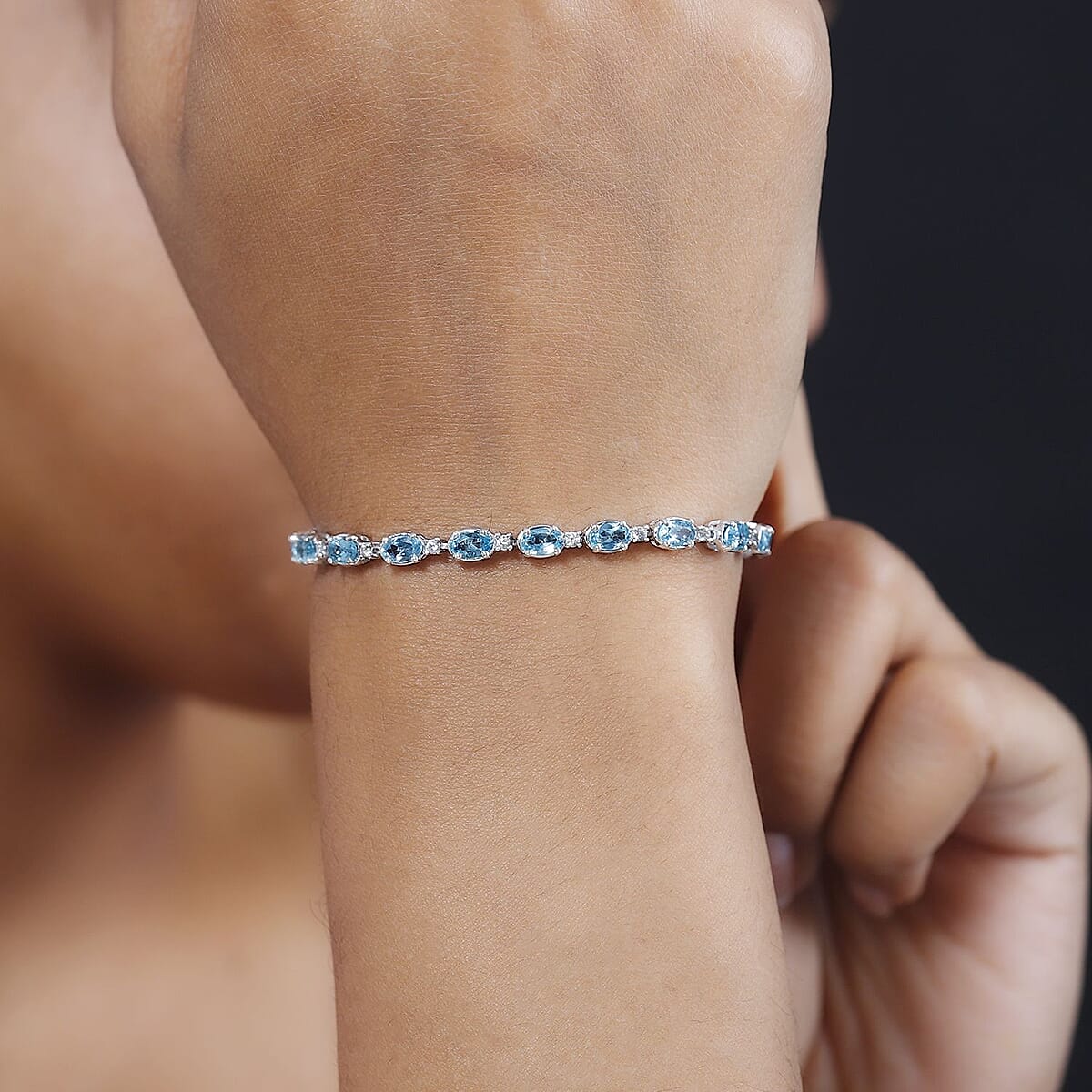 Betroka Blue Apatite and White Zircon Bracelet in Platinum Over Sterling Silver (8.00 In) 7.35 ctw image number 2