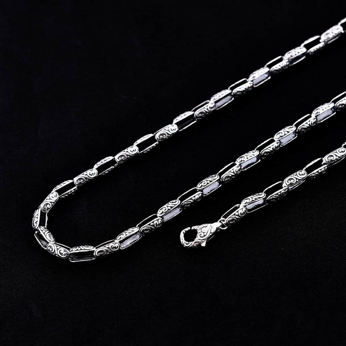 Bali Legacy Sterling Silver Engraved Oval Link Necklace 22-23.75 Inches 46.85 Grams image number 1