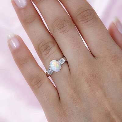 Ethiopian Welo Opal and Diamond Ring in Platinum Over Sterling Silver (Size 10.0) 1.30 ctw