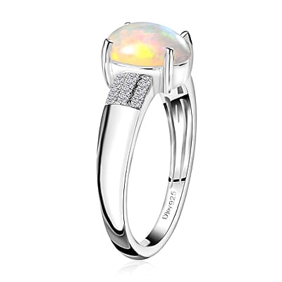 Ethiopian Welo Opal and Diamond Ring in Platinum Over Sterling Silver (Size 10.0) 1.30 ctw