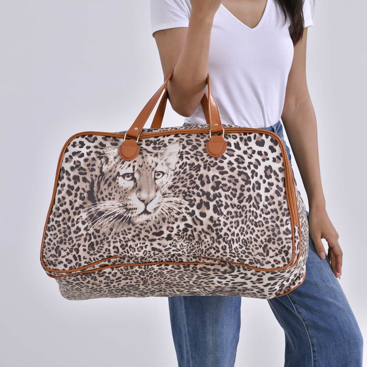 Brown Leopard Head Print Faux Leather Travel Bag with Handle Drops image number 2