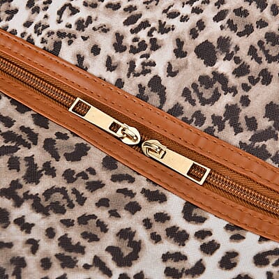 Brown Leopard Head Print Faux Leather Travel Bag (21.7x13x8.3) with Handle Drops (5.5)