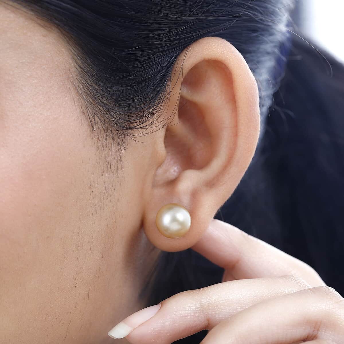 Luxoro 14K Yellow Gold South Sea Golden Pearl Stud Earrings image number 2