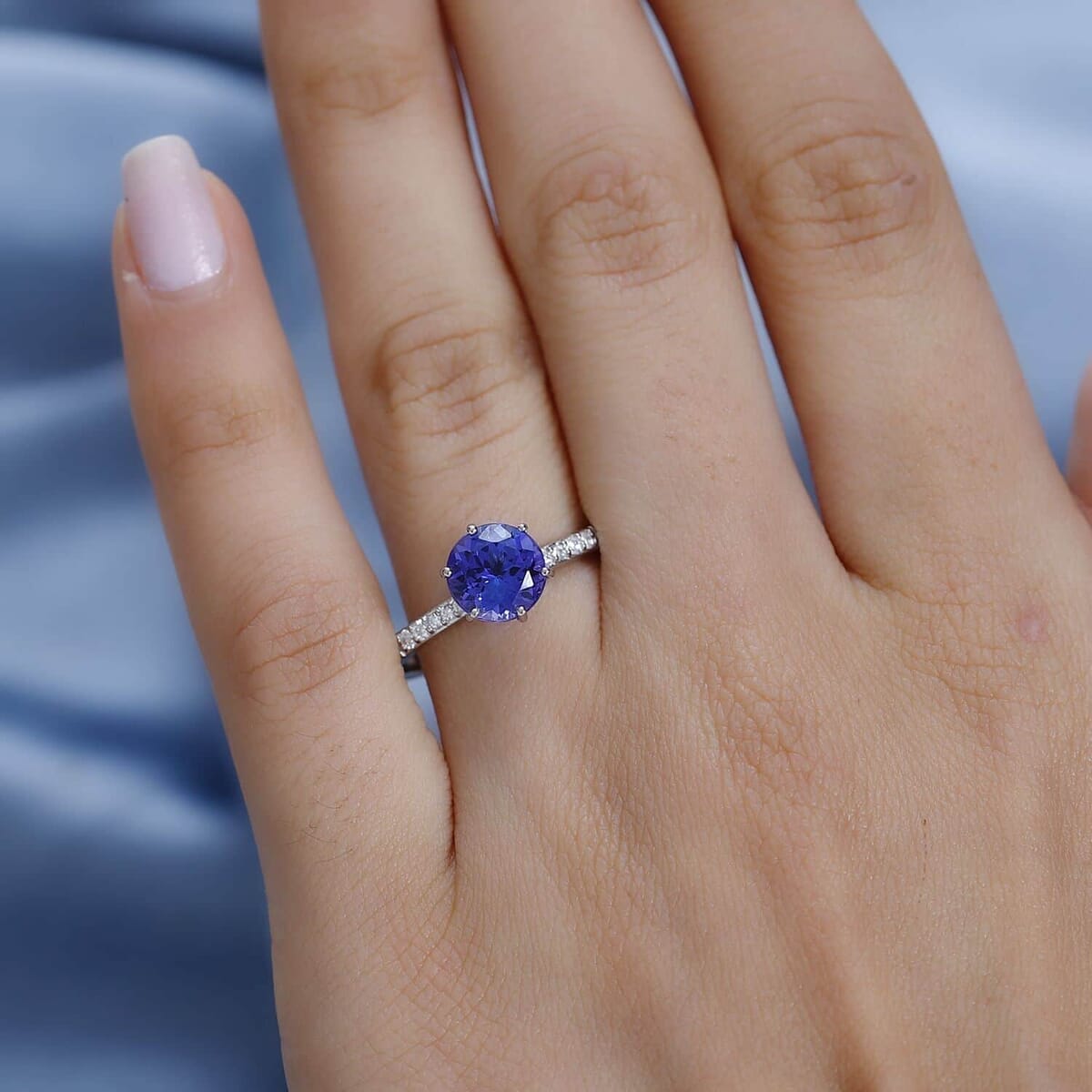 Rhapsody 950 Platinum AAAA Tanzanite and E-F VS2 Diamond Ring (Size 7.5) 4.50 Grams 2.05 ctw image number 2