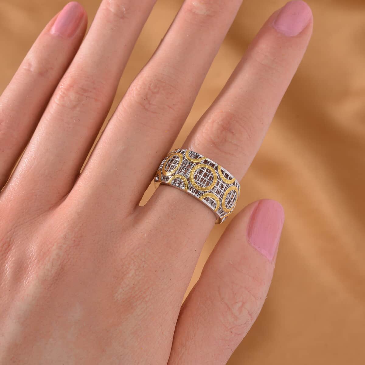 14K Yellow Gold Over and Rhodium Over Sterling Silver Ring (Size 7.0) 3.65 Grams image number 1