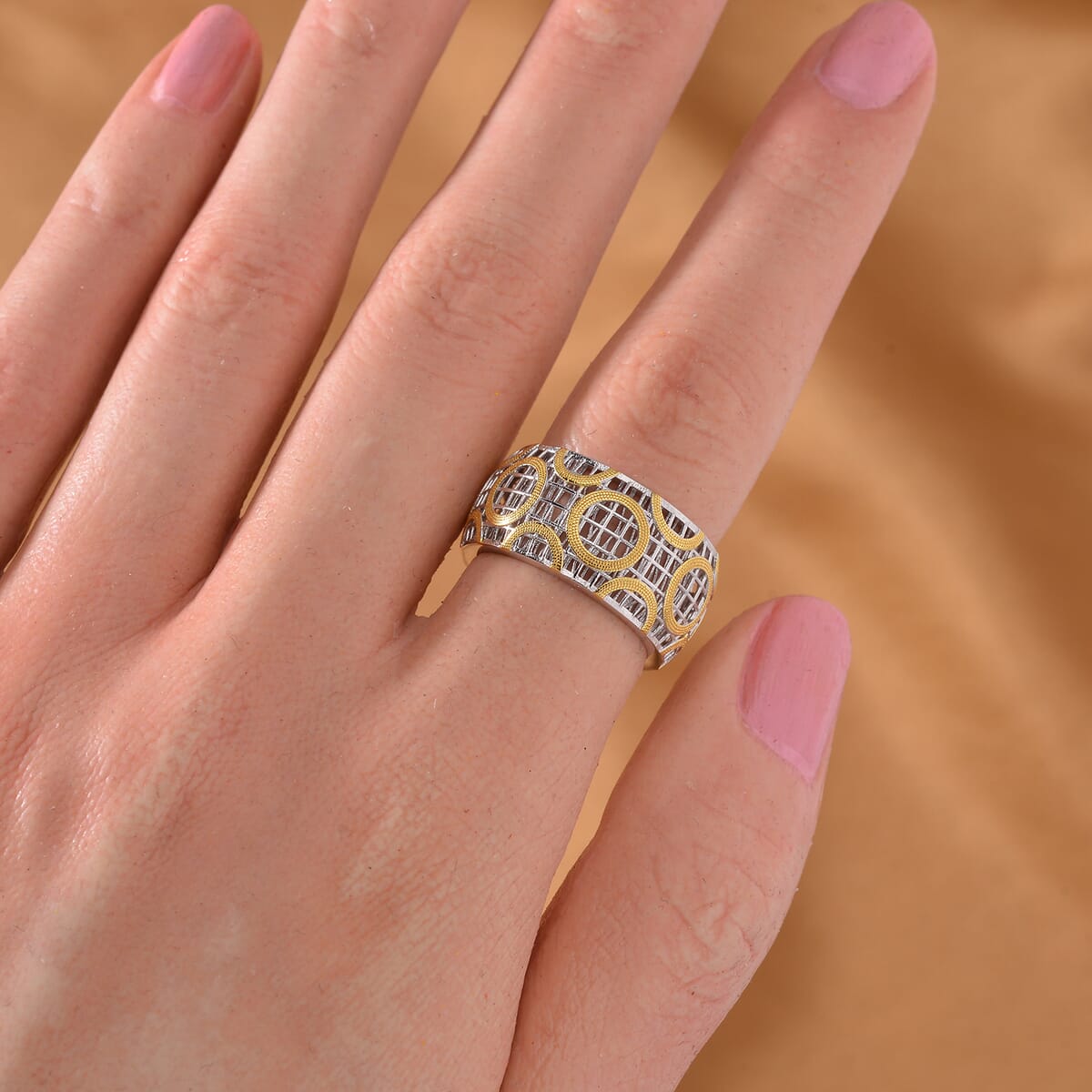 14K Yellow Gold Over and Rhodium Over Sterling Silver Ring (Size 9.0) 3.65 Grams image number 1