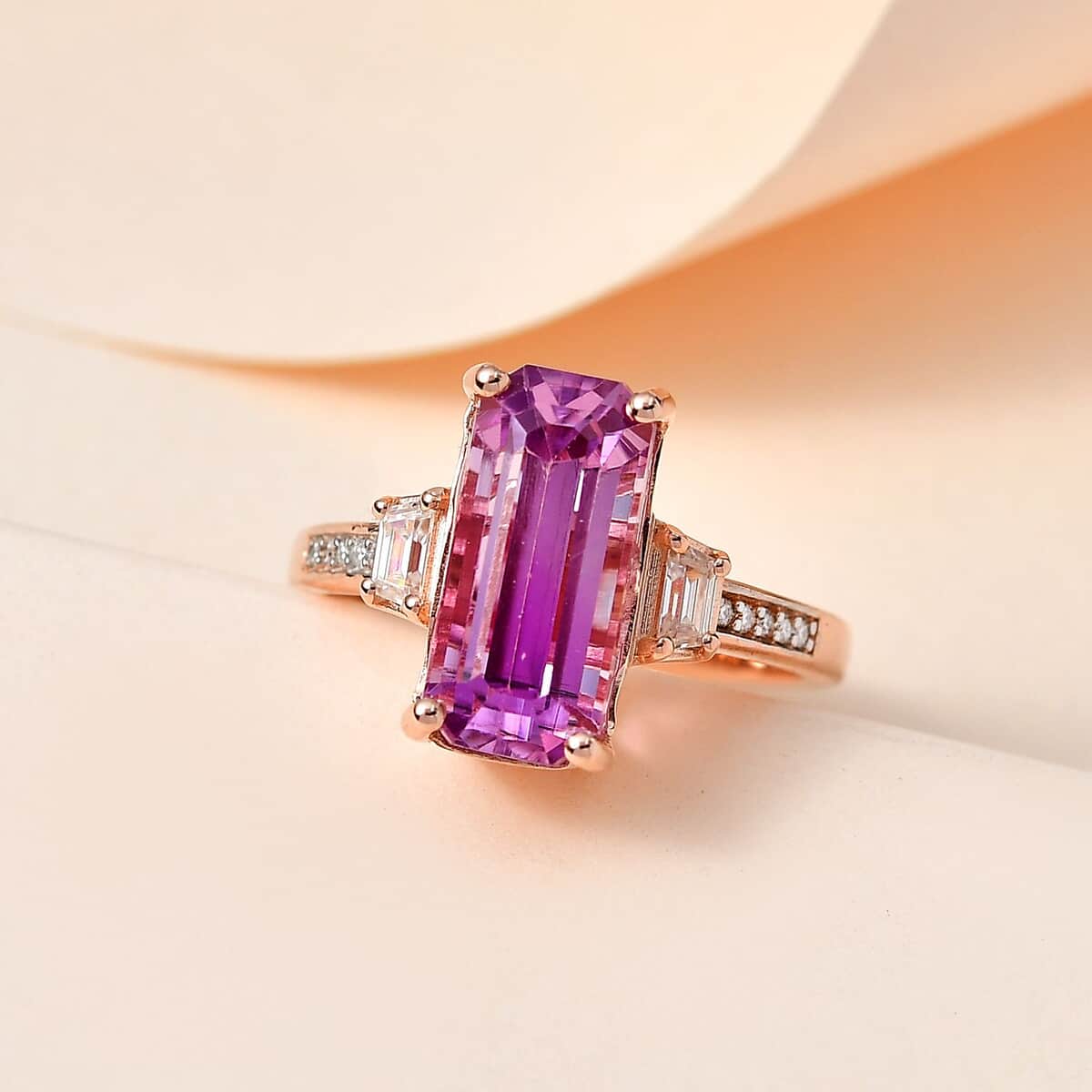 AAA Patroke Kunzite and Moissanite 6.85 ctw Ring in Vermeil Rose Gold Over Sterling Silver (Size 7.0) image number 1