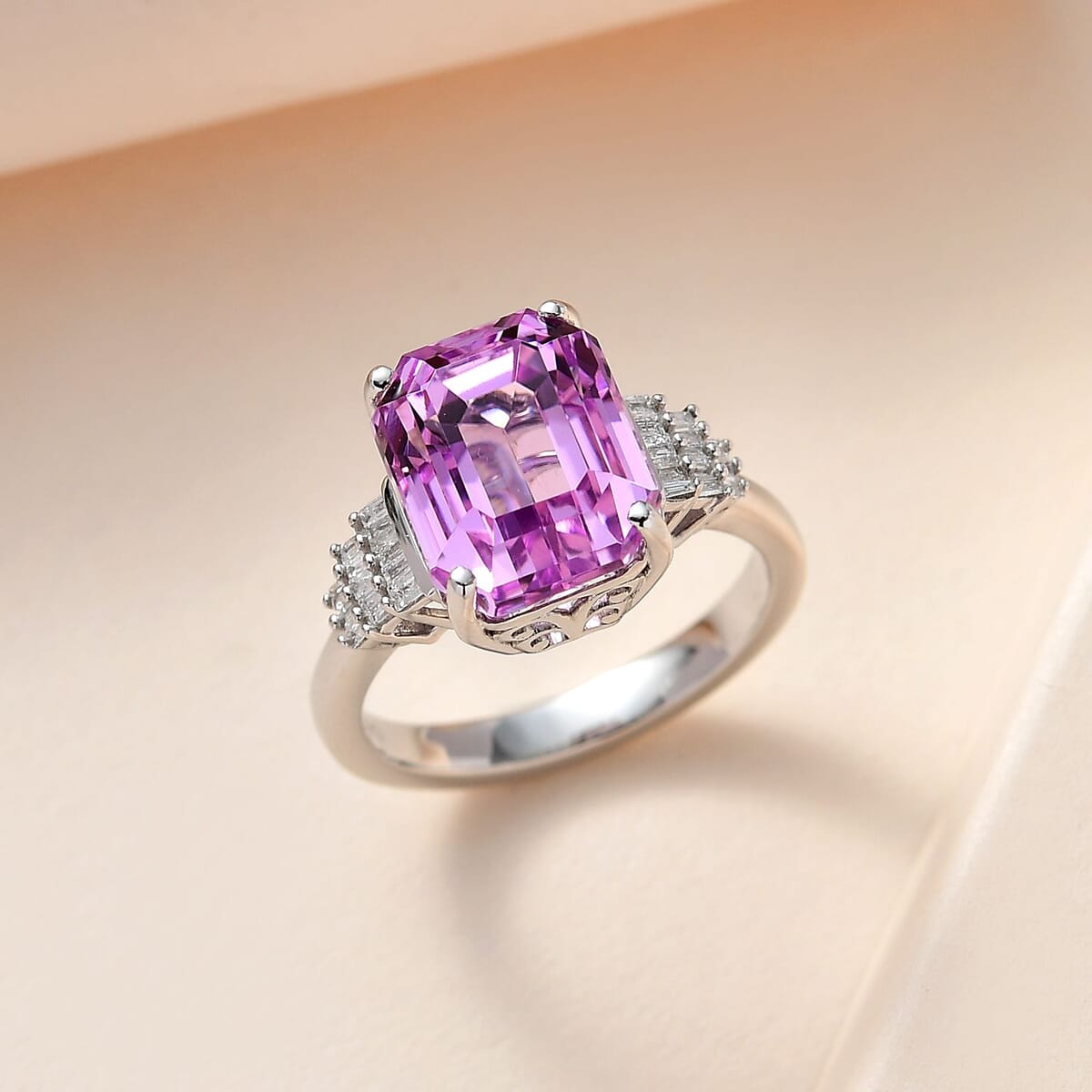 Luxoro 10K White Gold AAA Patroke Kunzite and I2 Diamond Ring (Size 8.0) 4 Grams 8.70 ctw image number 1