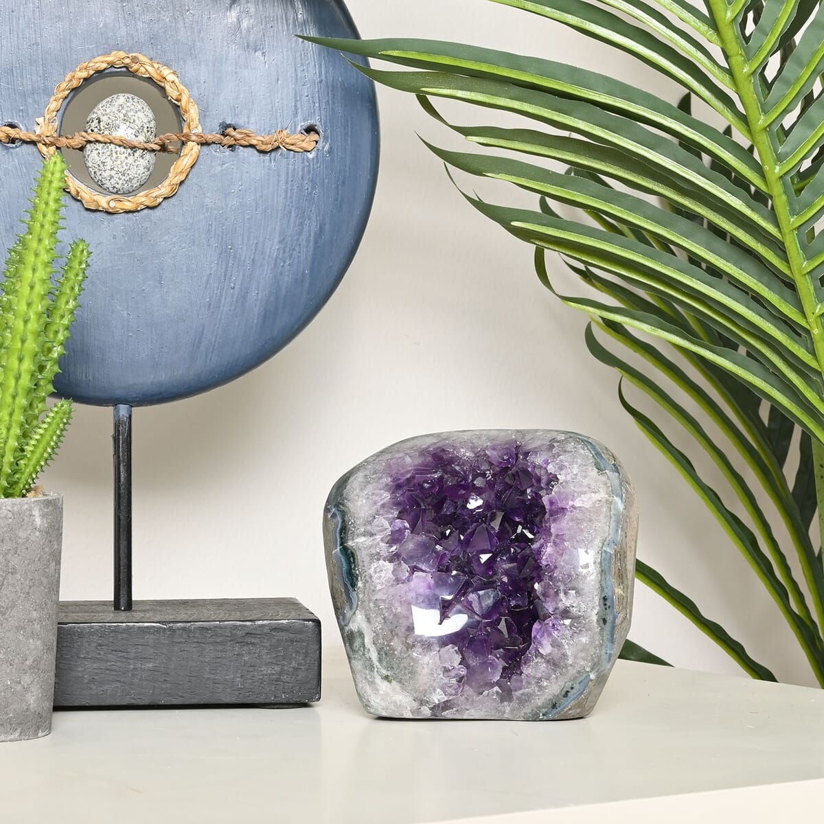 Amethyst Cut Base Approx. 3669ctw image number 1
