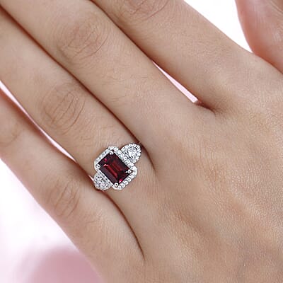 Rhapsody 950 Platinum AAAA Ouro Fino Rubellite and E-F VS Diamond Ring (0.35 cts) (Size 6.0) 6.30 Grams 2.65 ctw