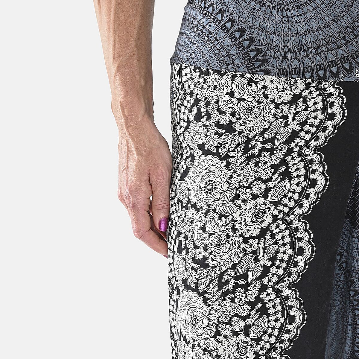 Tamsy Black Mandala High Waist Palazzo Split Pant - One Size Fits Most image number 4