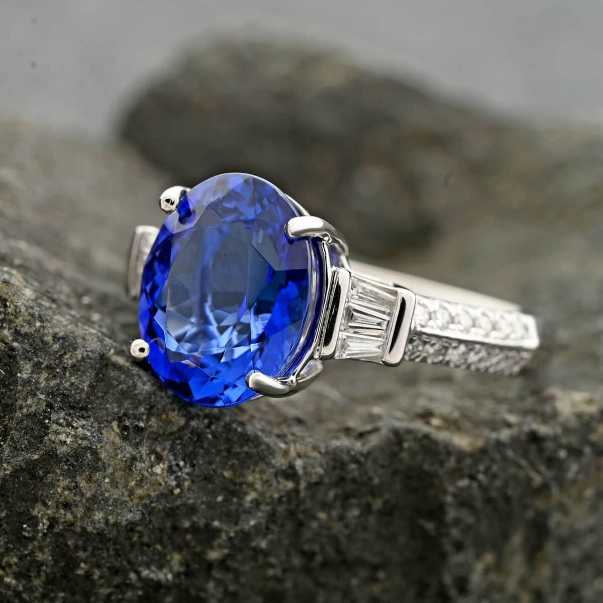 Certified & Appraised Rhapsody AAAA Tanzanite and E-F VS Diamond 4.15 ctw Ring in 950 Platinum (Size 5.0) 6.73 Grams image number 1